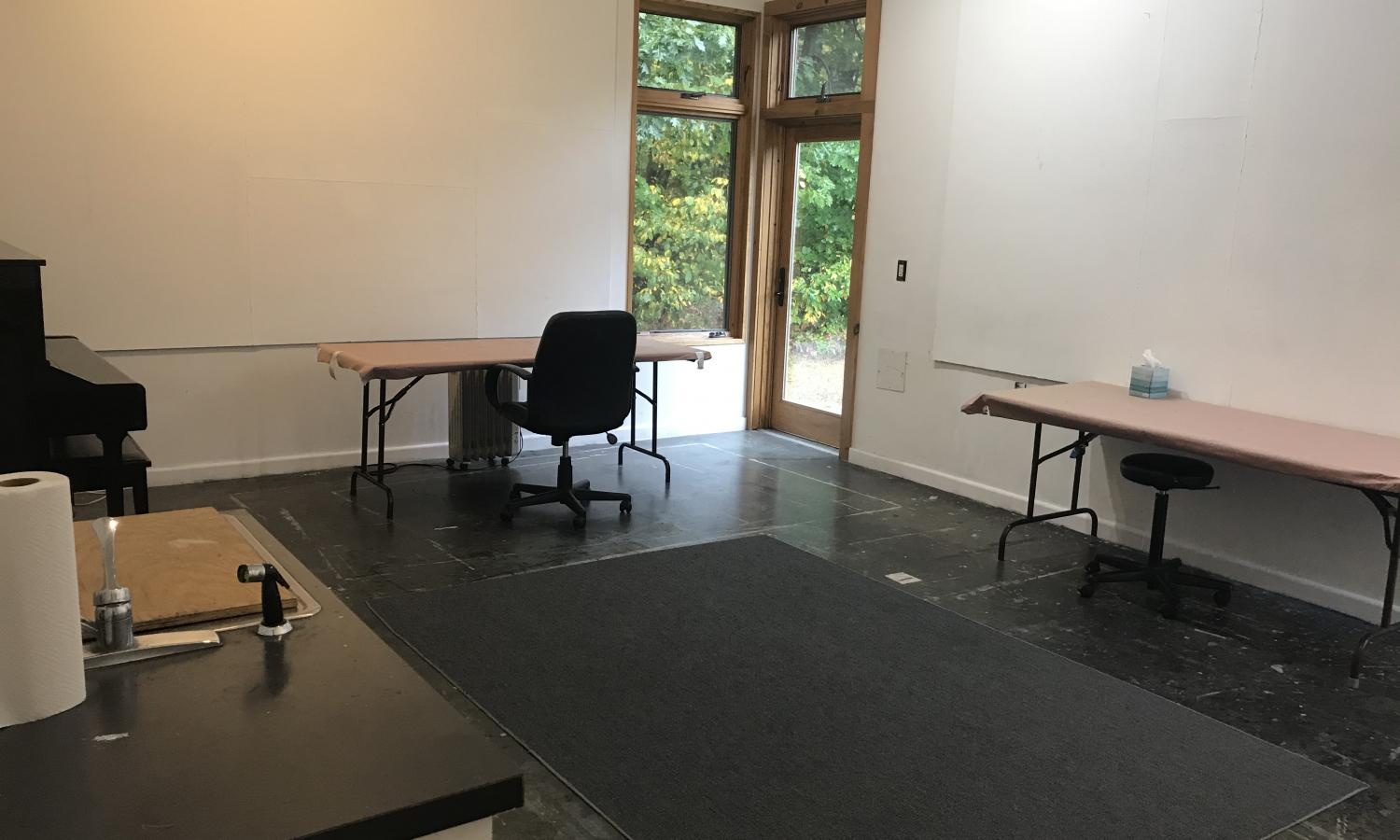 COMPOSER STUDIO-MAIN HOUSE