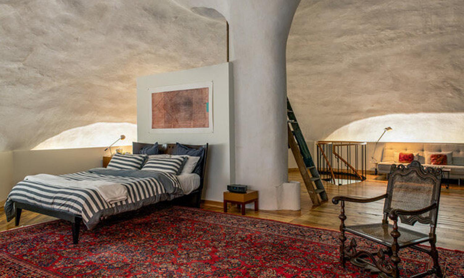 Living quarters. Photo: Lacy Landre @ landre.com.