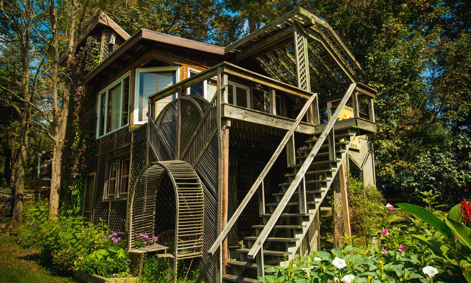 The Studio Building at Soaring Gardens