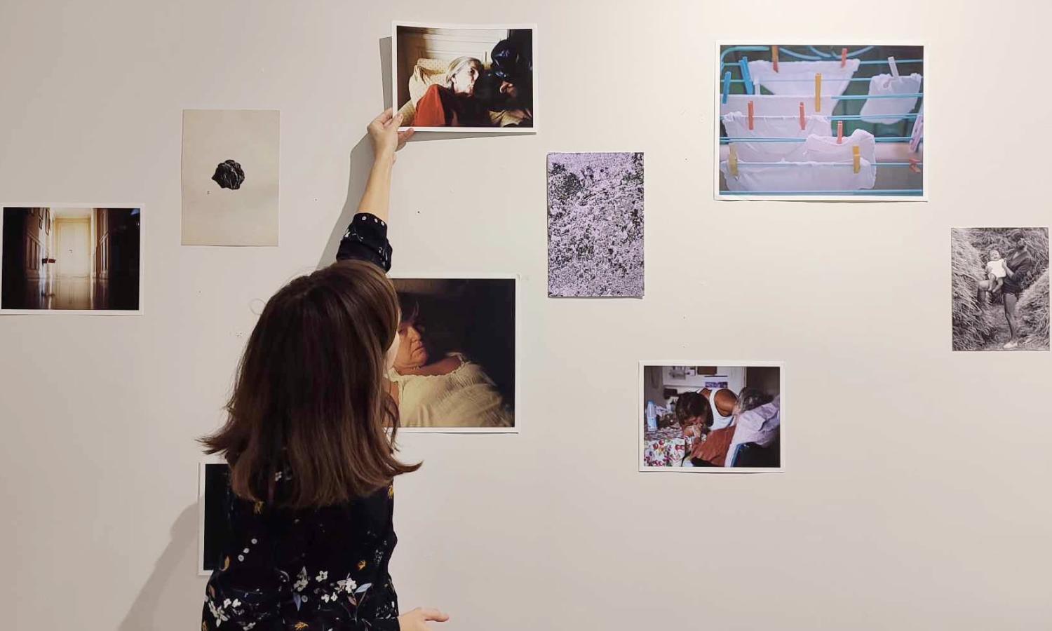 Exhibition Space / Artemis Pyrpilis - Gramie (Photography Exhibition)