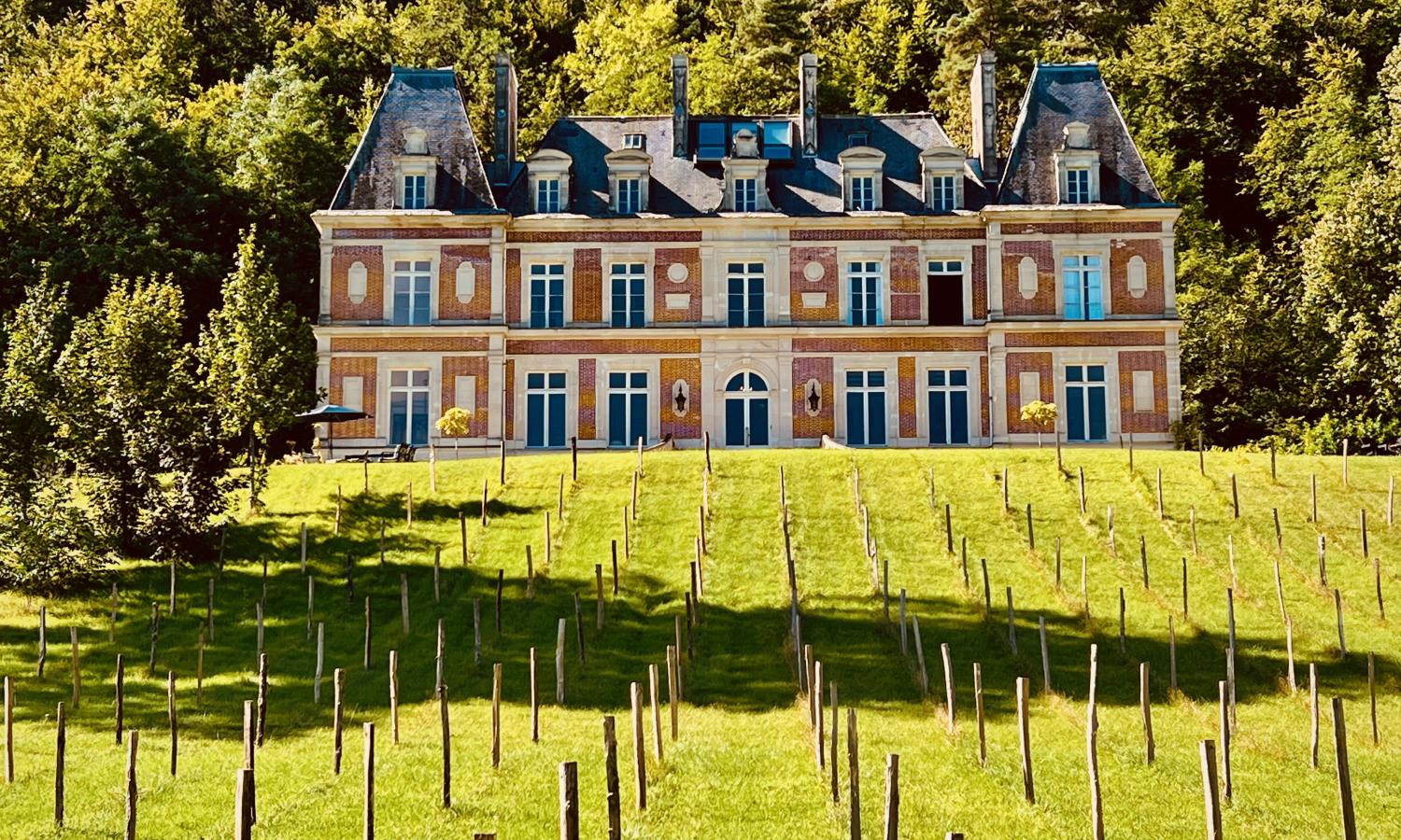 Application Open Artists &amp; Writers Residency at Chateau d'Orquevaux