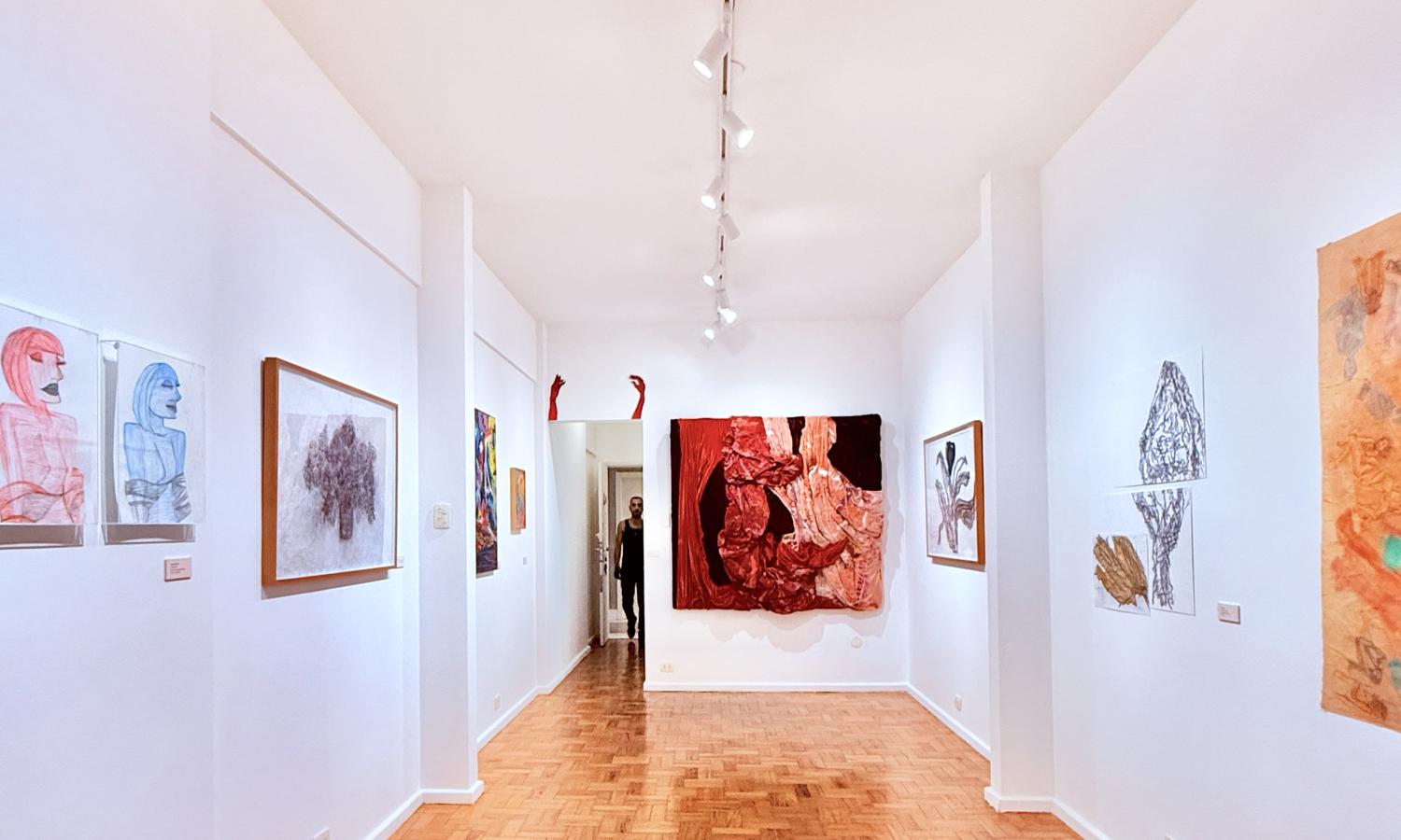 Collective exhibition “Dar com a língua nos dentes” at Itinera Arte Gallery.