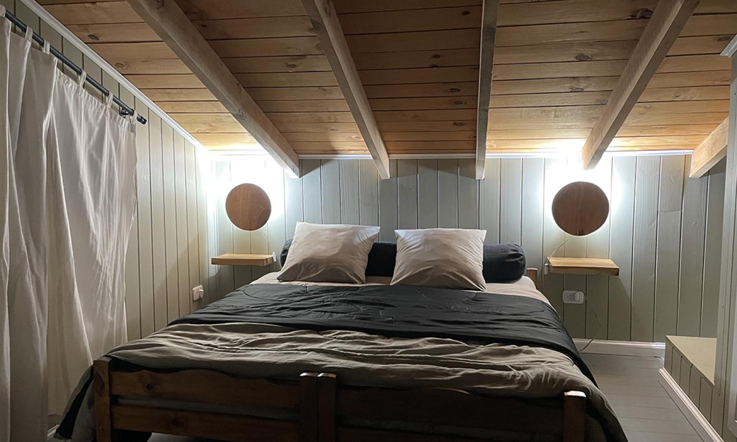 We-Che "el Galpon&amp;", casa de los artistas, upstairs private acomodation