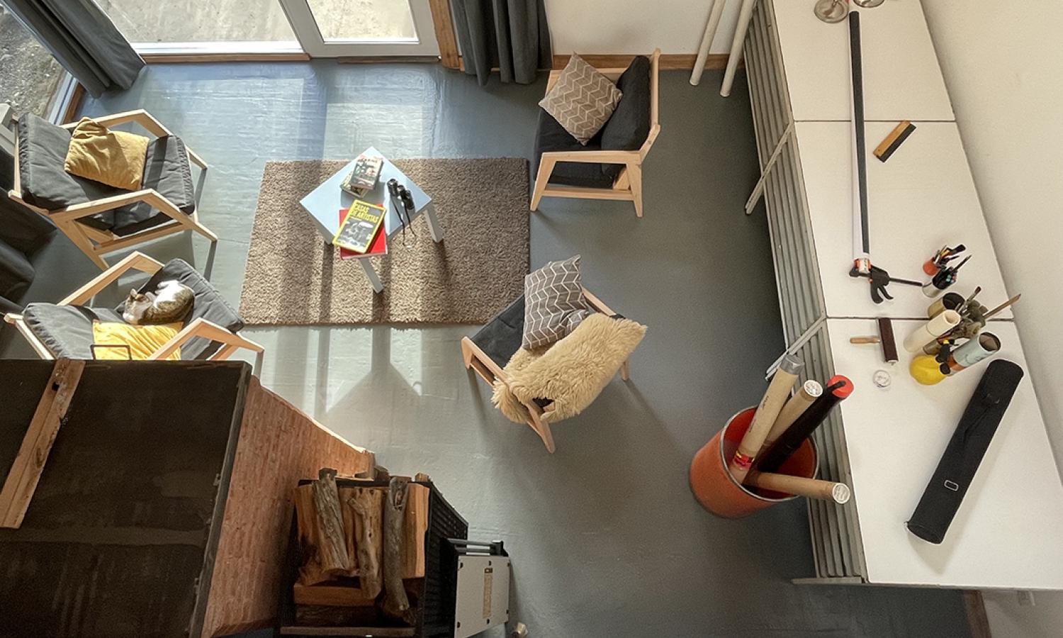 We-Che "el Galpon&amp;", casa de los artistas, shared working and living space