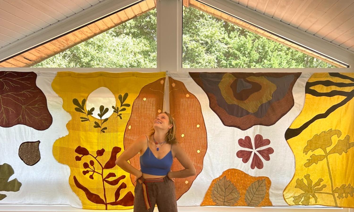 Lotte from the Netherlands connected with local artists. Her final textile piece reflects the inspiration gathered from the community.