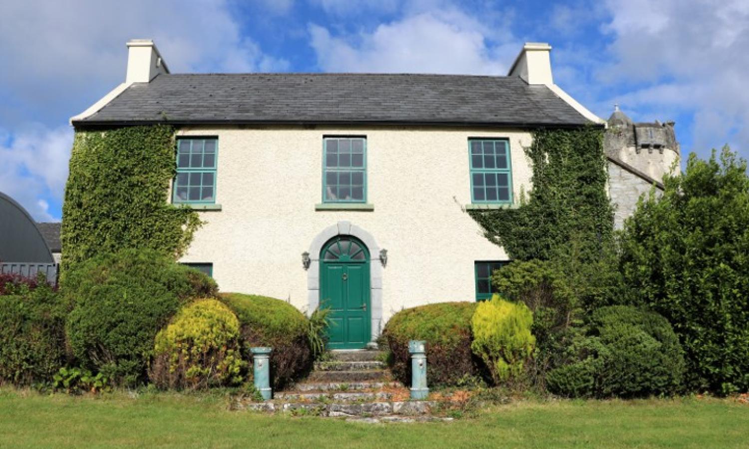 Newtown House residency accommodation