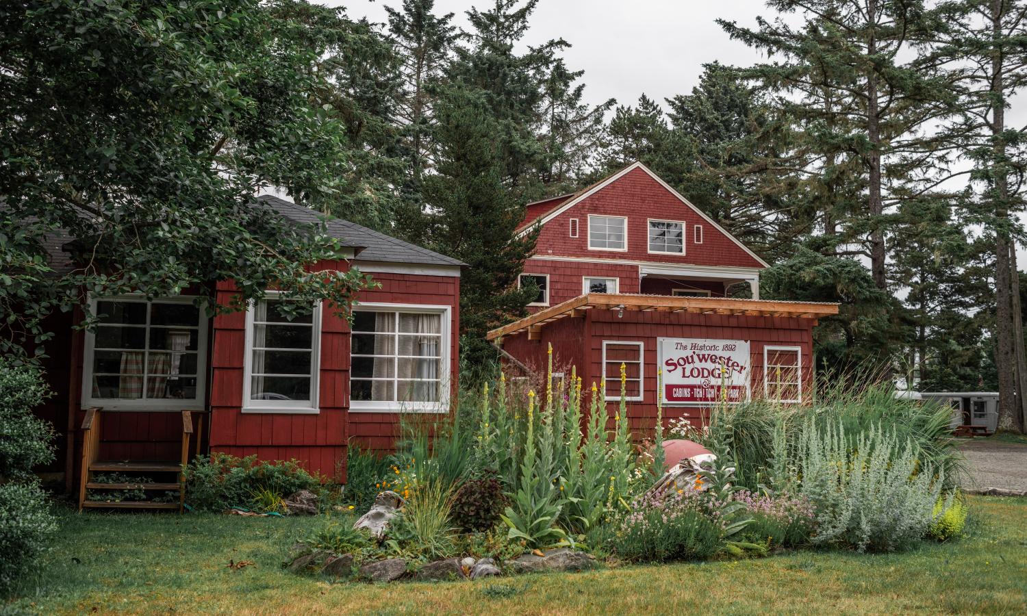 The sou'wester lodge main entrance view