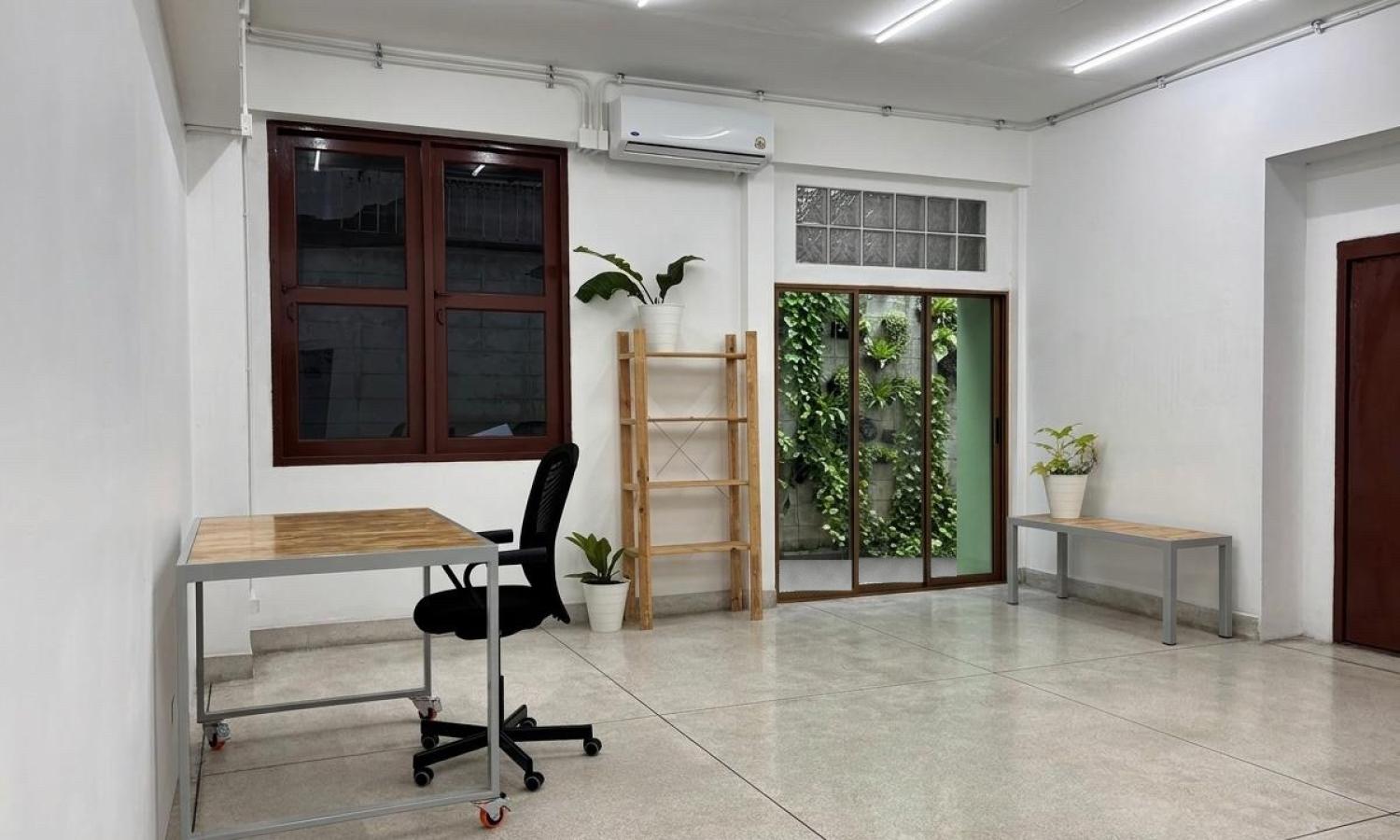 Shared studio - 30 sq.m.